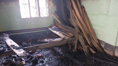 নাঙ্গলকোটে বৈদ্যুতিক সর্ট সার্কিট থেকে বসত ঘরে আগুন