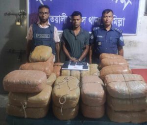 কুমিল্লায় পৃথক দুটি অভিযানে বিপুল পরিমাণ মাদকসহ ৪ মাদক ব্যবসায়ী গ্রেফতার 