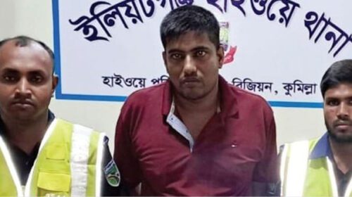 চান্দিনায় পুলিশ দেখে যুবকের দৌড়; আটকের পর মিলল ইয়াবা