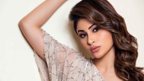 ৯ দিন পর বাড়িতে ফিরলেন অভিনেত্রী মৌনি রায়
