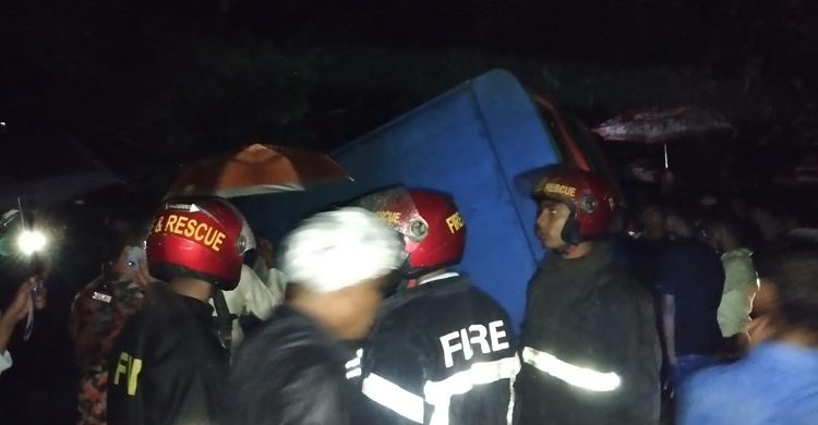 সিলেট-তামাবিল সড়কে সড়ক দুর্ঘটনায় নিহত ৫