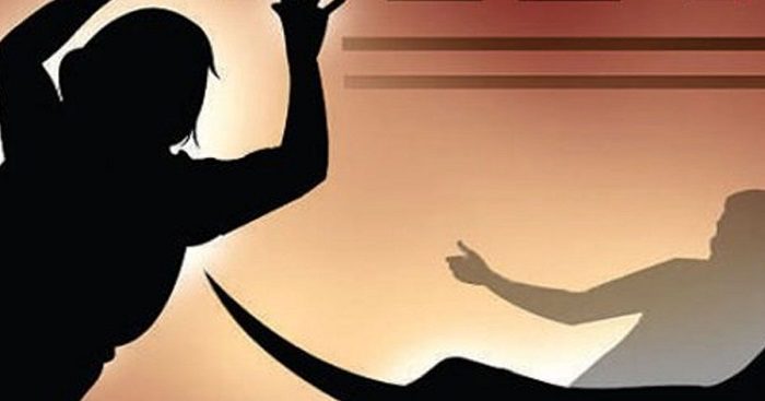 স্ত্রীকে হত্যার পর লাশ রাস্তায় ফেলে পালালেন স্বামী
