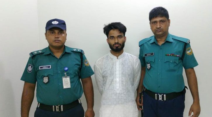 পাসপোর্ট করতে এসে ধরা পড়ল রোহিঙ্গা যুবক