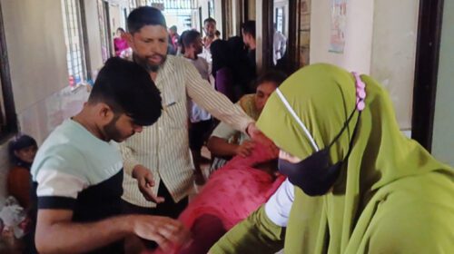 চাঁদপুরে সন্তানের মুখে বিষ ঢেলে নিজেও বিষপান করেন মা