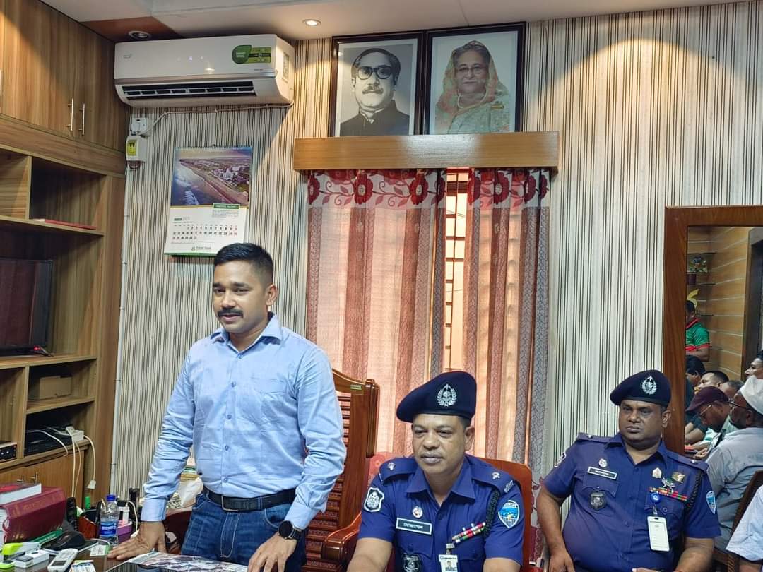 দাউদকান্দিতে সাংবাদিকদের সাথে নবাগত এএসপি ও ওসি’র মতবিনিময়