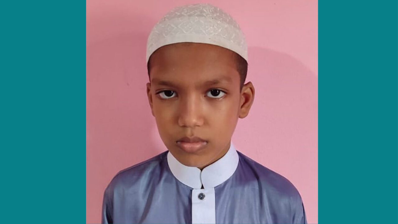 ৮ মাসেই কোরআনের হাফেজ শিশু আজমল হাসান রুহান