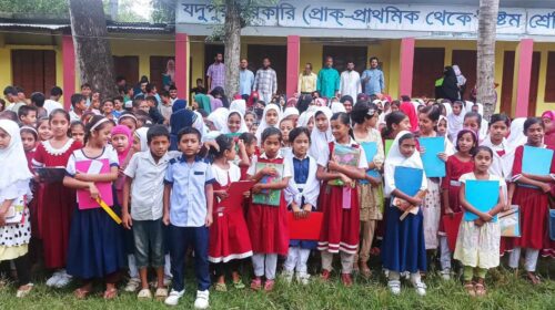 বুড়িচংয়ে হাতের লেখা প্রতিযোগিতায় দুই শতাধিক শিক্ষার্থীর অংশগ্রহণ