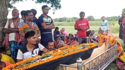 সীমান্তের এপারে বাবার মরদেহ, পারলেন না দেখতে ওপারের সন্তানরা