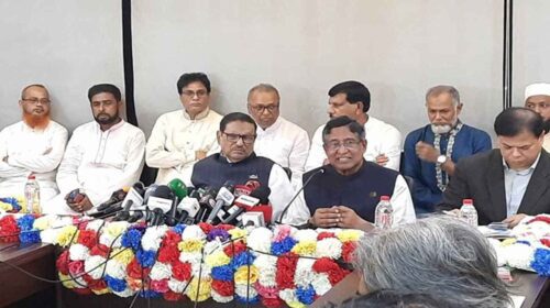 গণতন্ত্র রক্ষায় শেখ হাসিনাকে ক্ষমতায় রাখতে হবে : ওবায়দুল কাদের