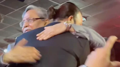 ‘প্রিয়তমা’ দেখার পরে রাষ্ট্রপতি জড়িয়ে ধরলেন শাকিবকে