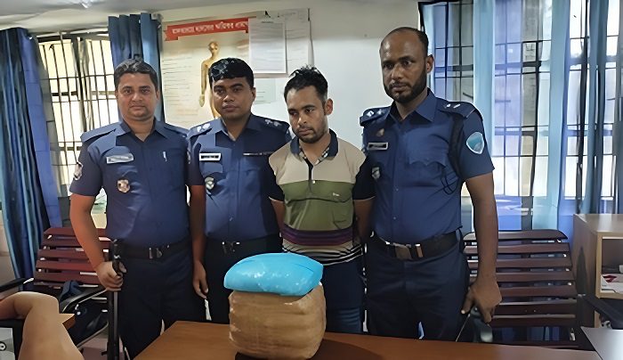 কুমিল্লার নাঙ্গলকোটে ৫ কেজি গাঁজাসহ রোহিঙ্গা আটক