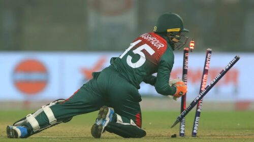 ইতিহাস গড়ে সাঙ্গাকারা-ধোনিদের পাশে মুশফিকুর