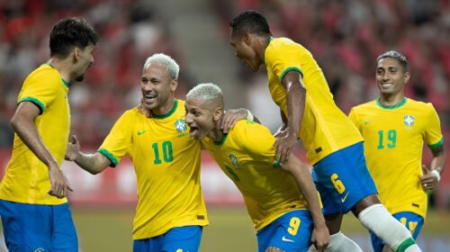 নেইমারের শেষ মুহূর্তের গোলে জয় পেল ব্রাজিল