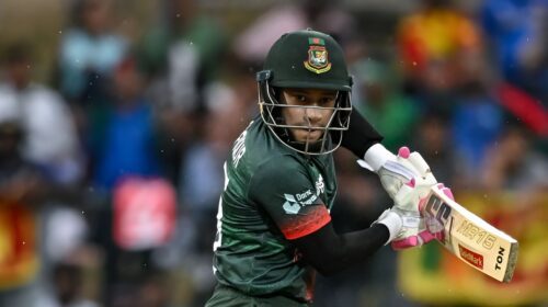 দেশে ফিরতে চান মুশফিকুর রহিম!
