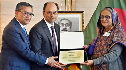 ব্রাউন ইউনিভার্সিটির বিশেষ সম্মাননা পেলেন প্রধানমন্ত্রী