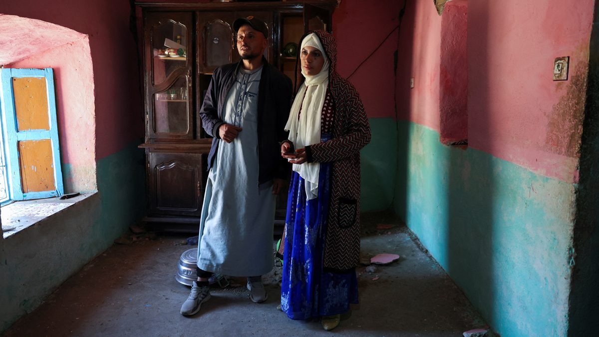 একটি বিয়ে প্রাণে বাঁচিয়ে দিলো গ্রামের সবাইকে