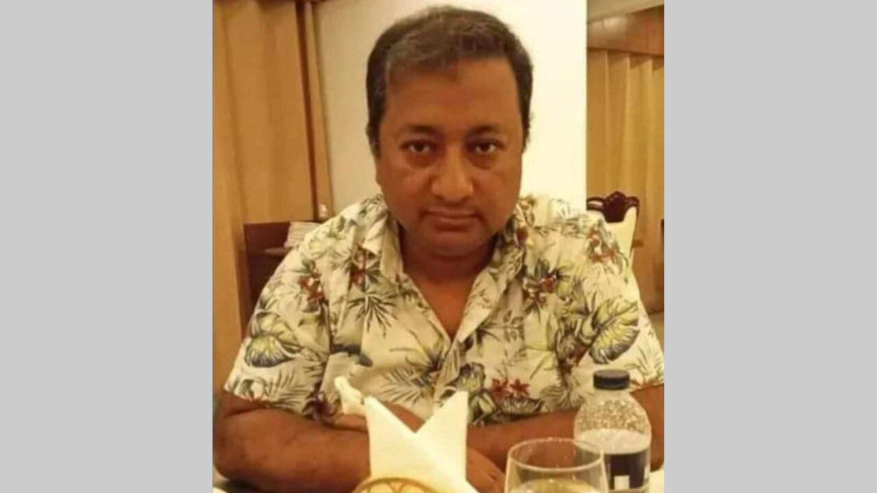 কুমিল্লায় সন্ত্রাসীদের হামলায় আহত শিশু রোগ বিশেষজ্ঞ ডা. জহিরুল হক মারা গেছেন
