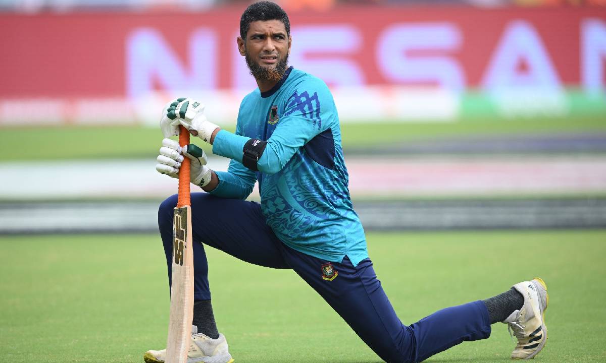 ‘মাহমুদউল্লাহ রিয়াদকে বাদ দেওয়ায় অবাক হয়েছি’