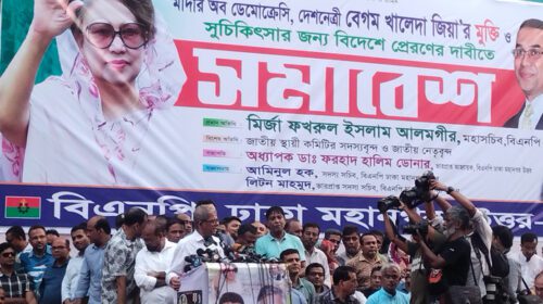 খালেদা জিয়ার কিছু হলে জনগণ আপনাদের ক্ষমা করবে না: মির্জা ফখরুল