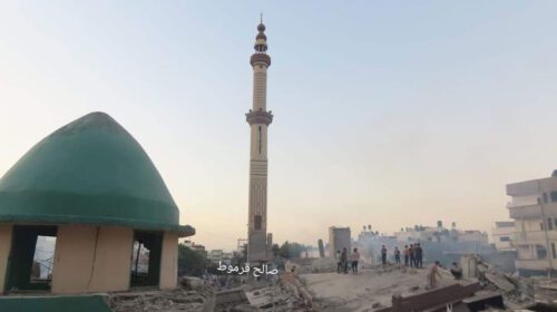 ইসরায়েলের হামলায় গাজার ঐতিহাসিক মসজিদ ধসে পড়েছে