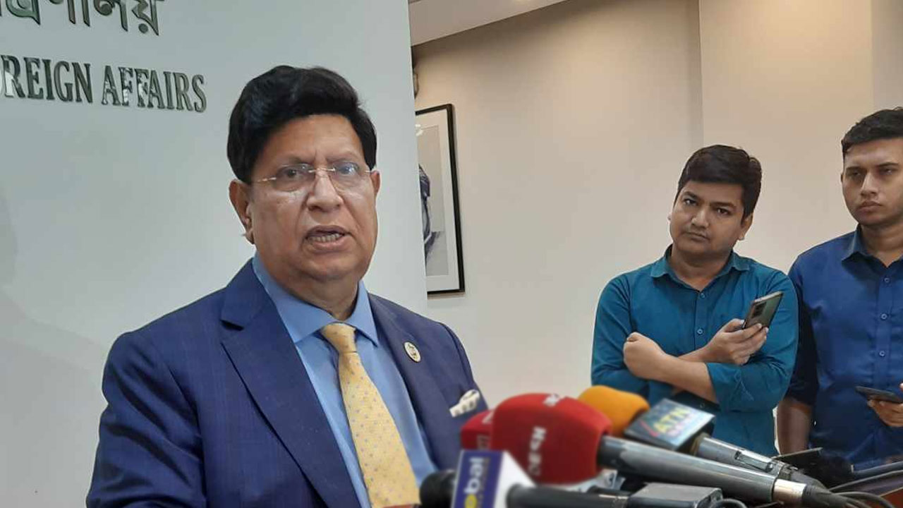 ভিসানীতি নিয়ে সরকার কোনো চাপ অনুভব করে না : পররাষ্ট্রমন্ত্রী