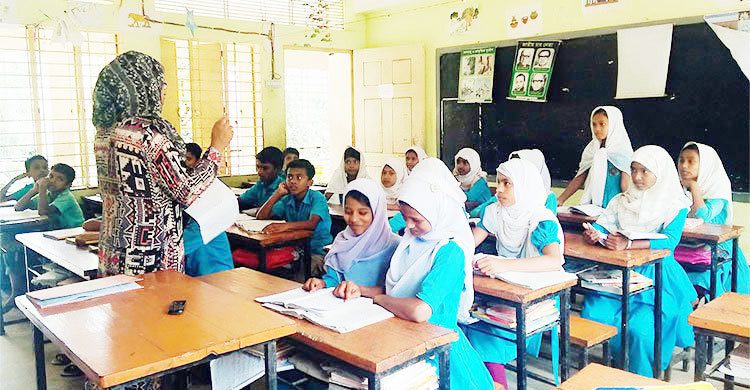 ২৪ নভেম্বর প্রাথমিকে শিক্ষক নিয়োগে প্রথম ধাপের পরীক্ষা