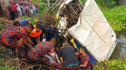 সকালে দুই জেলার সড়কে ঝরল ১০ প্রাণ