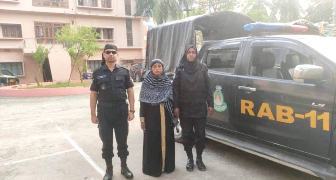 কুমিল্লায় সীমান্ত থেকে মাদক এনে খুচরা বিক্রি করত কহিনুর