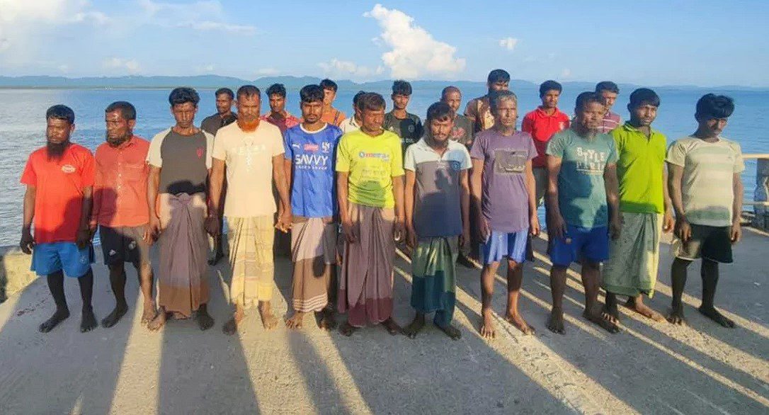 ২০ বাংলাদেশি জেলেকে ফেরত দিলো আরাকান আর্মি