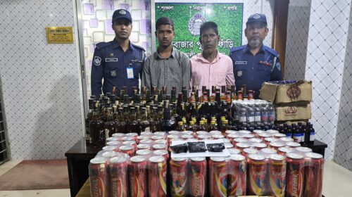 কুমিল্লায় পুলিশের অভিযানে ব্যাগভর্তি টাকাসহ বিপুল পরিমান মাদক জব্দ, গ্রেফতার ২